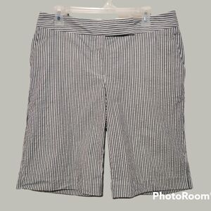 Evan Picone railroad stripes bermuda shorts grey & white size 12 with pockets